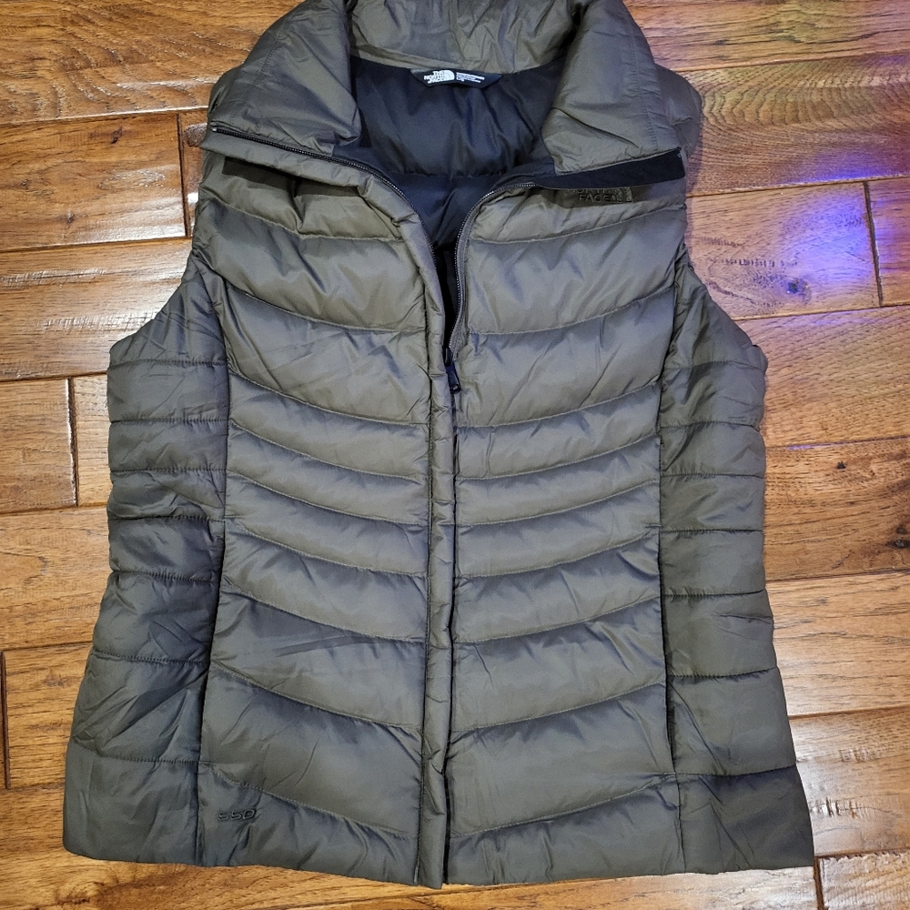 Women's North Face green vest. Large